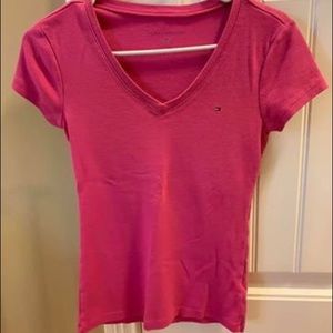 Tommy Hilfiger v neck